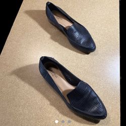 Crown Vintage Black Leather Loafers Size 7