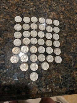 One Roll Of US Quarters 40 90% Silver Coins . Random Dates. Below Current Melt Price.