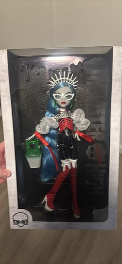 Monster High Ghouluxe Ghoulia Yelps