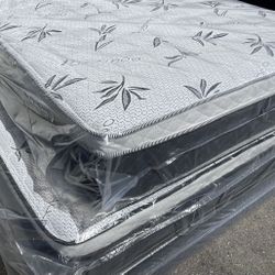  😴Mattress pillow top🥱 💎All sizes 💎12” inches tall 🔵Queen $199 🟣Full $180 🟠Twin $150 🟡King $330 🔴Cal king $330 🔘 Delivery available🚛