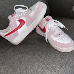 Nikes And Fitted Hats 7 1/8th Size
