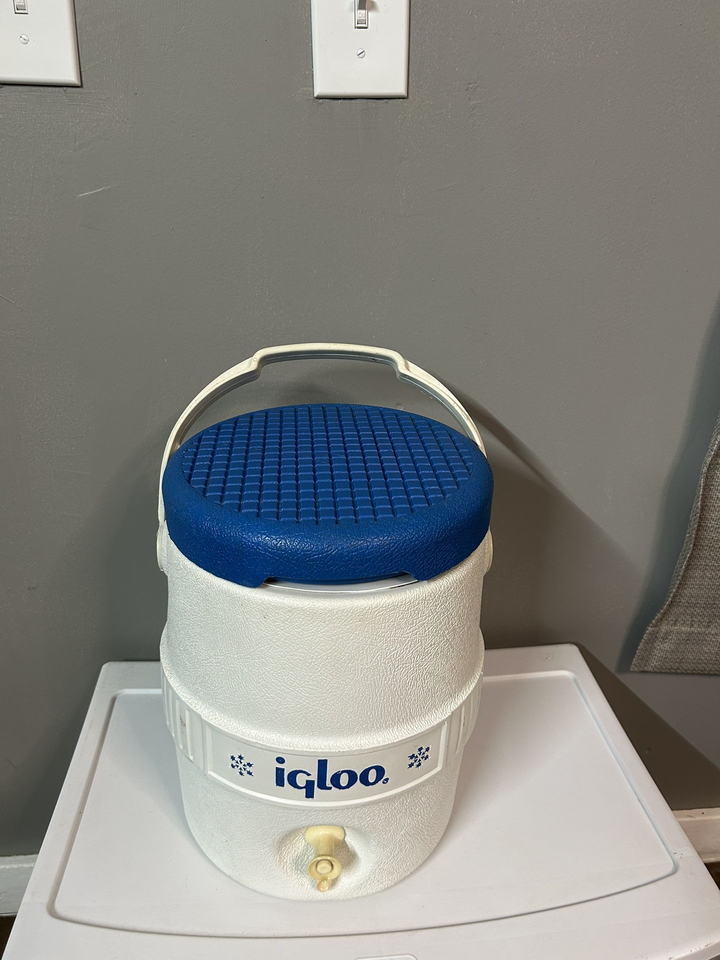 Igloo Industrial Water Cooler2 Gallons