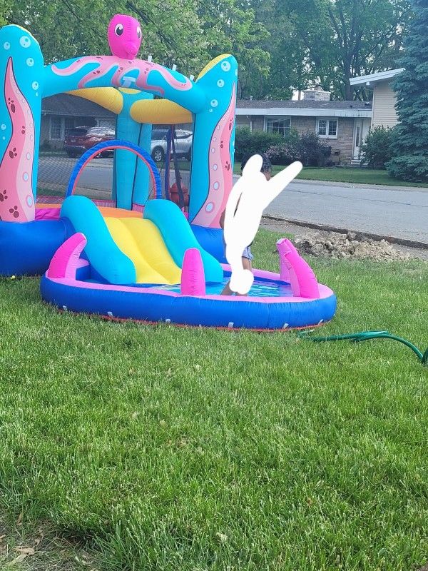 Kids Jumpy House