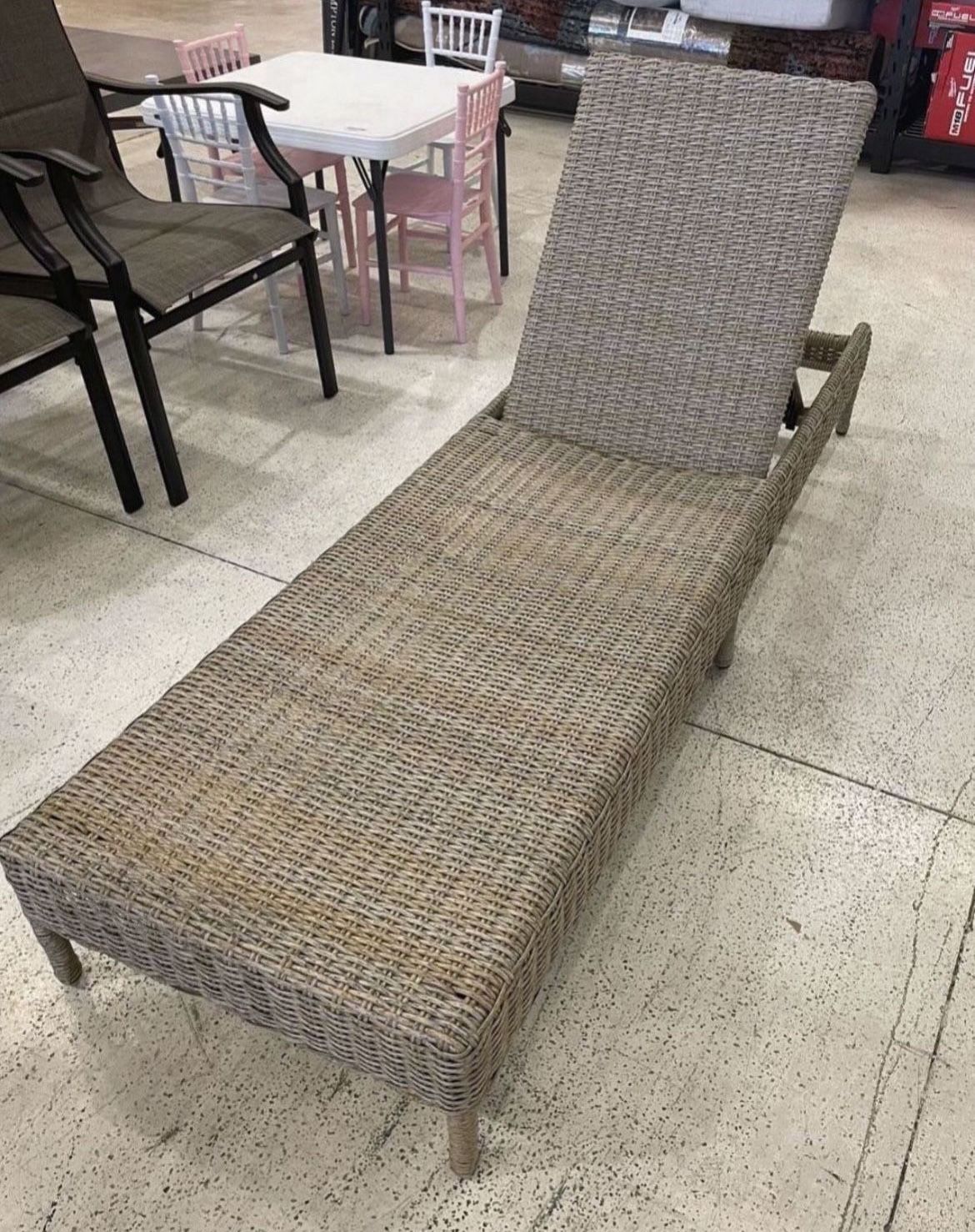 Hampton Bay Lemon Grove Chaise Lounge Chair Outdoor Patio Furniture (no Pillow Covers)