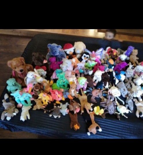 TY BEANIE BABIES COLLECTION