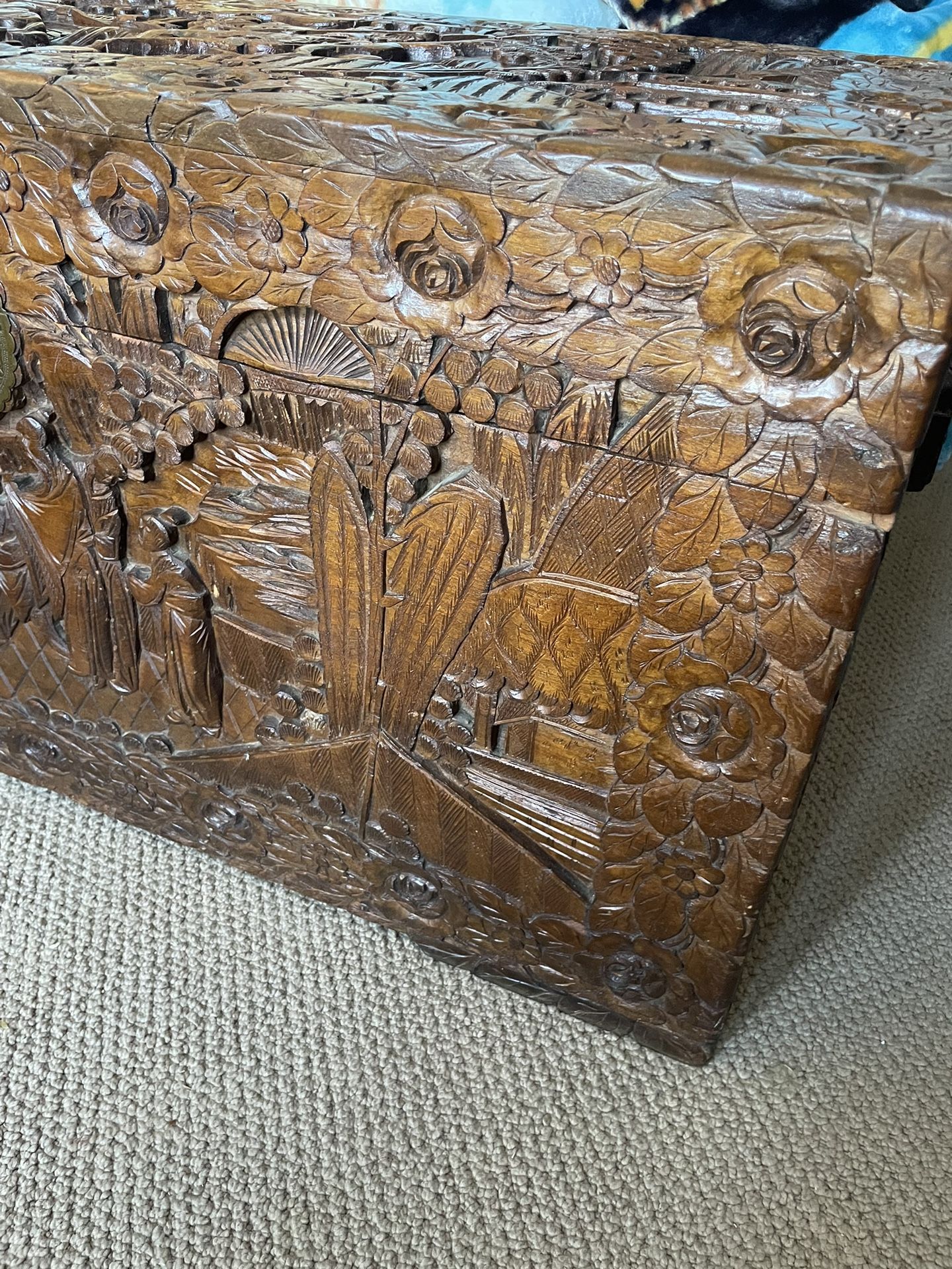 Vintage Chinese Carved Camphor Wood Hope Chest with Glass Cover 40x20x20