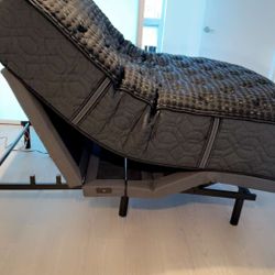 Queen Size Adjustable Massaging Bed frame 