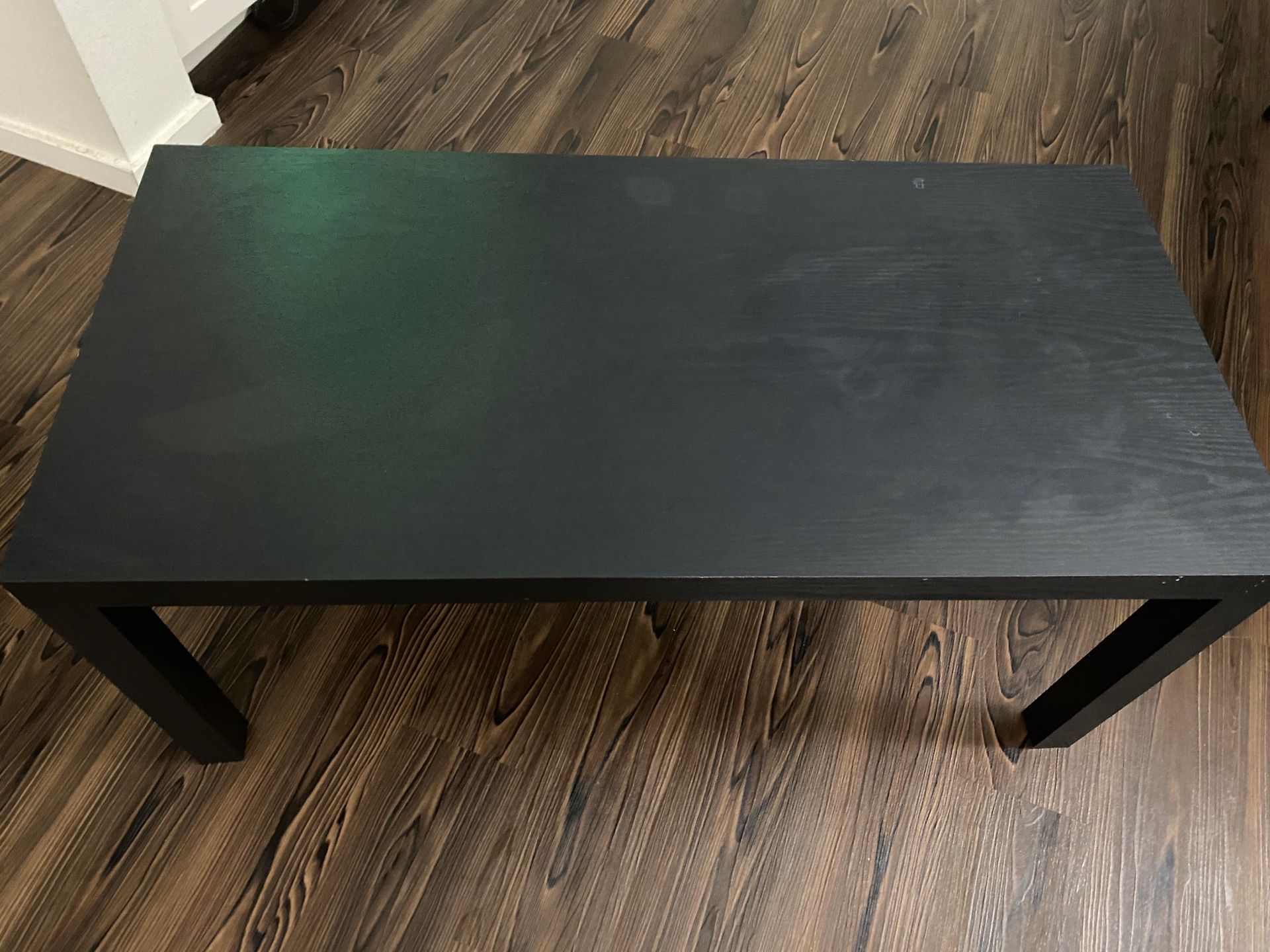 Light weight coffee table