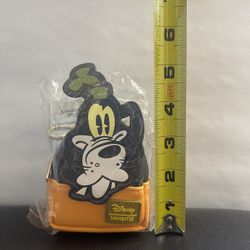 Loungefly Disney Mickey & Friends Mini Backpack Mystery Box Keychain - Goofy