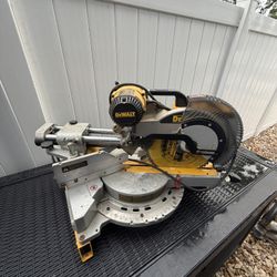 Dewalt 12inch Miter Saw With Stand