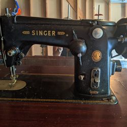 Singer Sewing Machine In table - Antique 