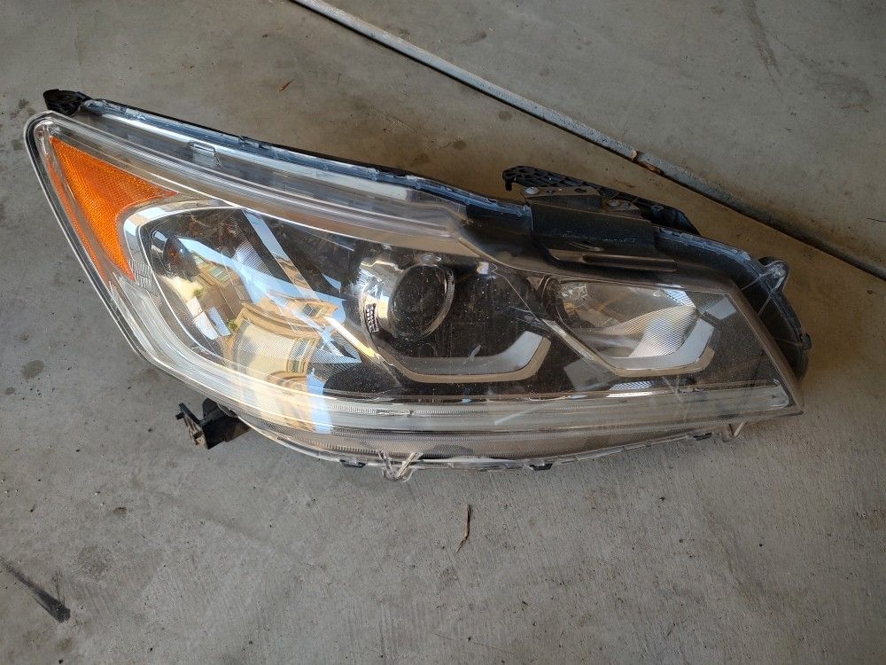 2016 2017 Honda Accord right passenger side headlight Faro derecho