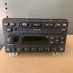 Ford Stereo 