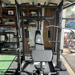 VESTA FITNESS SM1001/ SMITH MACHINE/ POWER CAGE/ 3 PULLEY SYSTEMS/ WEIGHTS/ BARBELL/ GYM EQUIPMENT  