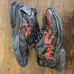 Balenciaga graffiti Track runner sneaker