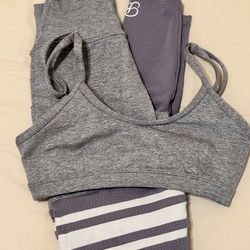 Bombshell sportswear leggings and sports bra matching,size xs in excellent condition,very comfortable