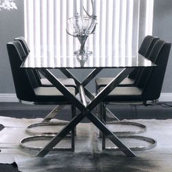 Glass Axle Dining Table 