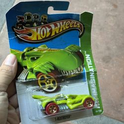 2013 Hot Wheels T-Rextroyer die-cast car 