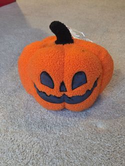 Target Hyde & EEK Boutique Faux Sherpa Pumpkin Jack O Lantern Throw Pillow