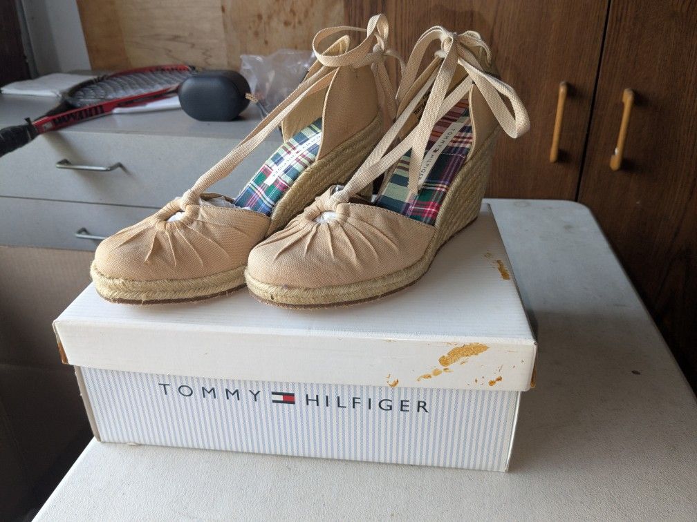 Tommy Hilfiger Tan Wedge Sandal