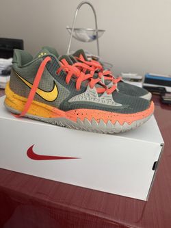 Nike Kyrie low 4 size 11