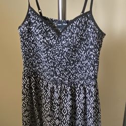 Junior Dress, Size M
