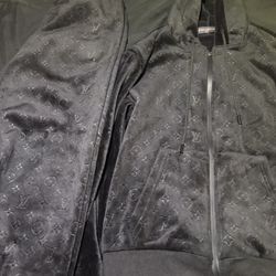 Louis Vuitton Sweatsuit 