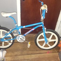 1987 Blue Maui GT PERFORMER