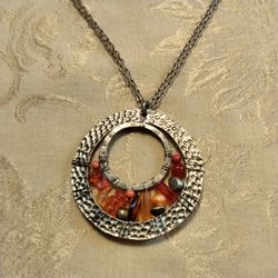 Hammered Silver Tone Beaded Pendant Necklace