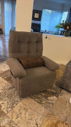 Recliner chair