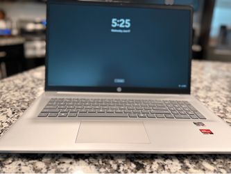 HP 17.3” Laptop – Ryzen 5 7000 Series – Like New