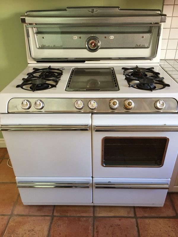 O’Keefe & Merritt antique stove DeVille Model