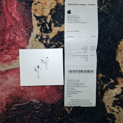 Airpods pro 3 with receipt