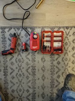Milwaukee M4 screwdriver Set
