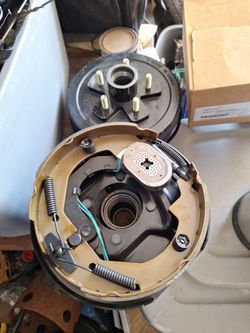 Brakes & drum for the trailer all brand new s