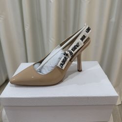 J’Adior Slingback Pump