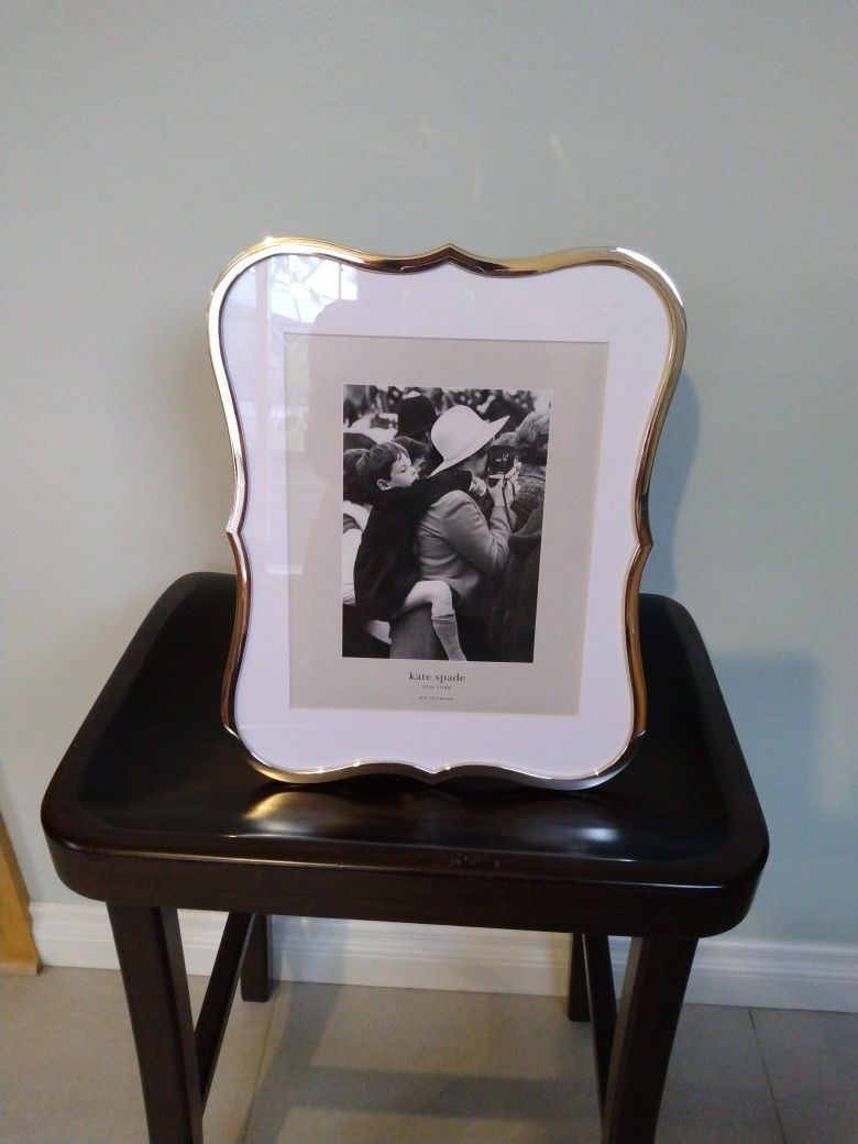 Kate Spade 8x10 Frame for Sale in Los Angeles, CA - OfferUp