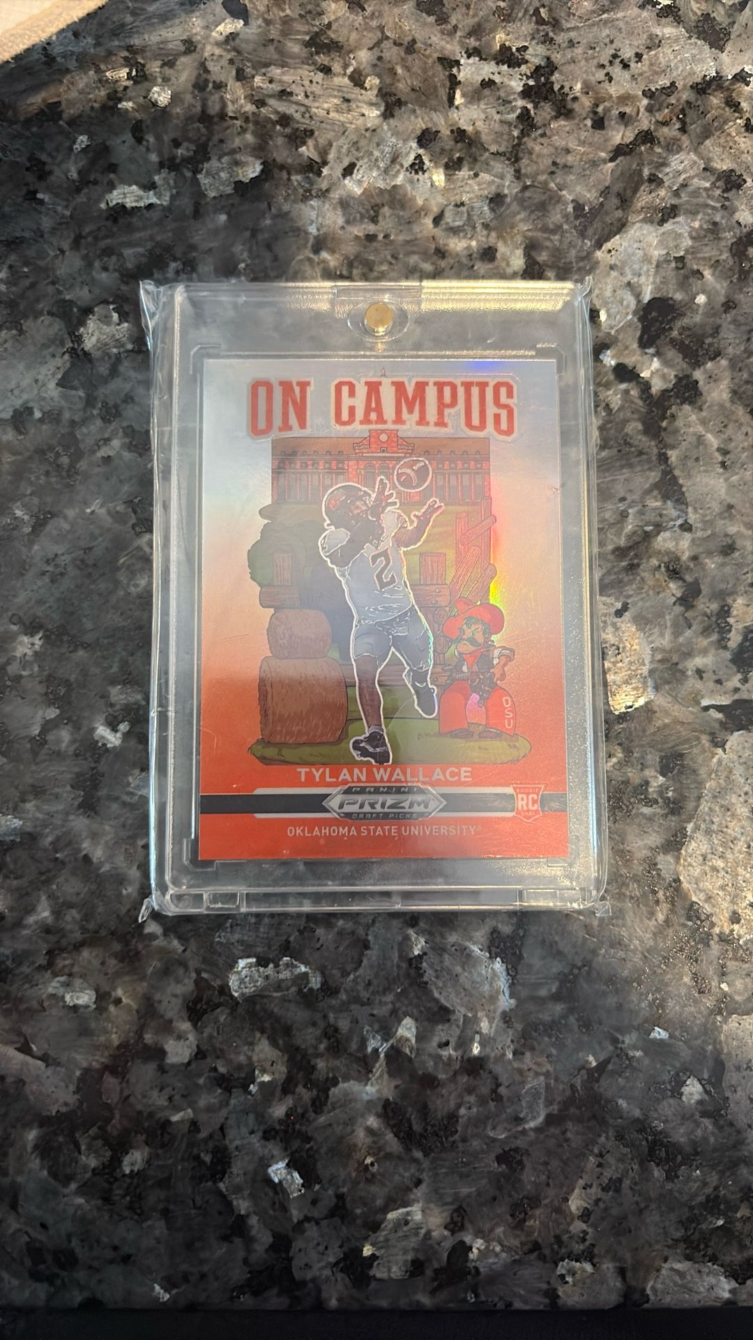 Tylan Wallace Rookie Prism Panini, Oklahoma State University On Campus Case Hit 2021