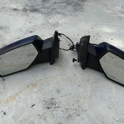 Espejos Retrovisores Laterales originales y Reproductora de GMC Sierra 2017