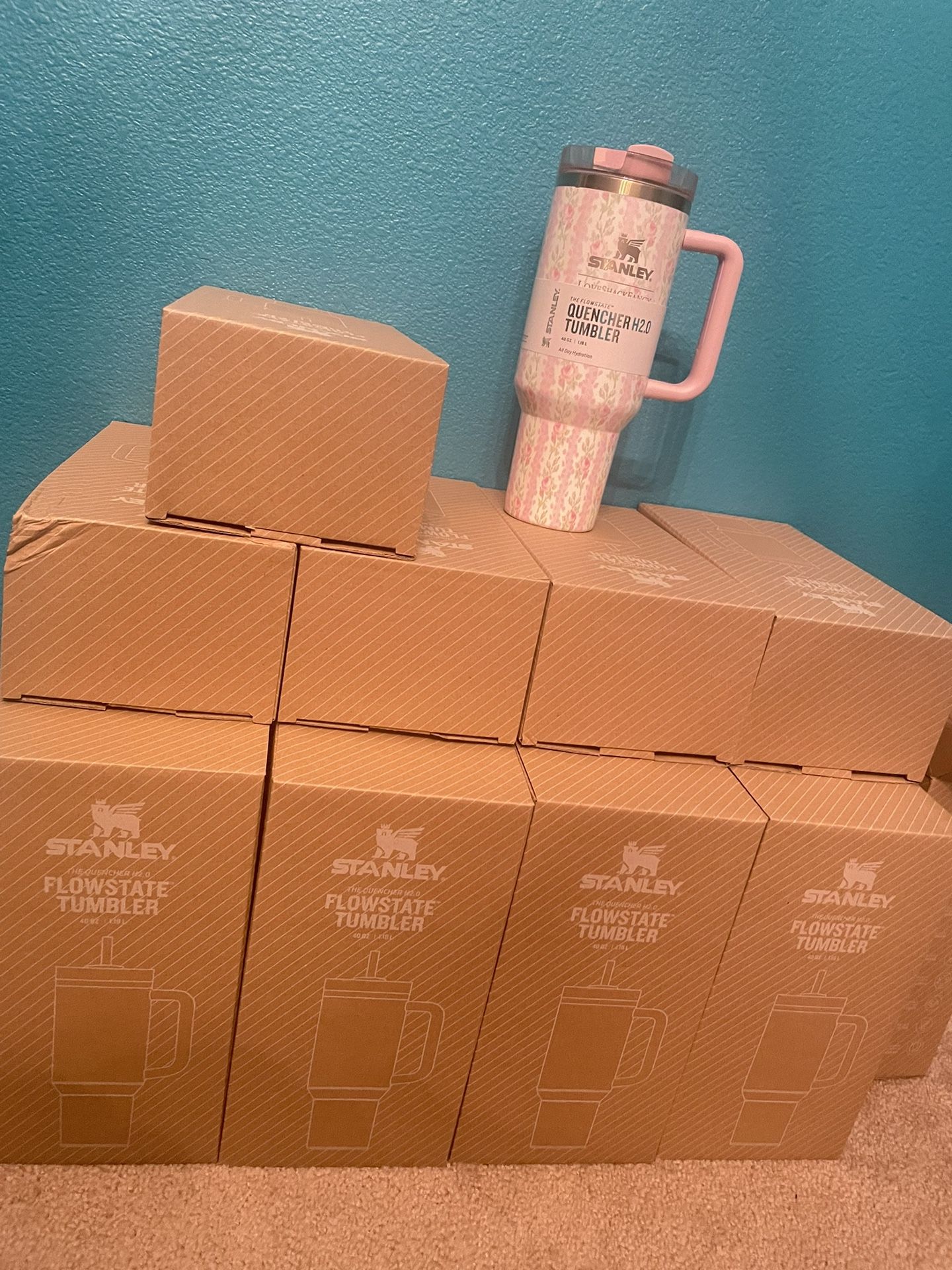 Limited Edition 40 Oz LoveShackFancy x Stanley