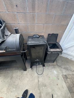 Masterbuilt Electric smoker