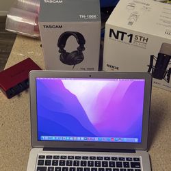 Complete Home Recording Studio Bundle – RØDE NT1 5th Gen, Focusrite, MacBook Air & TASCAM