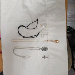 cross necklaces 