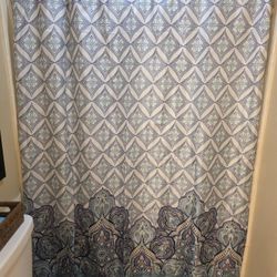 SHOWER CURTAIN 