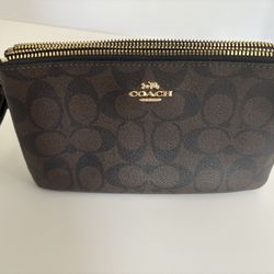 Large Coach Wristlet 