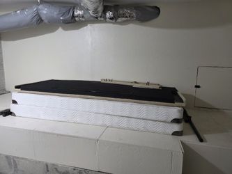 Free!! 4 Twin Box Springs, King Bedframe And Headboard