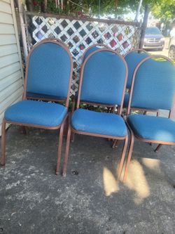 🪑 chairs for the kitchen.🪑....