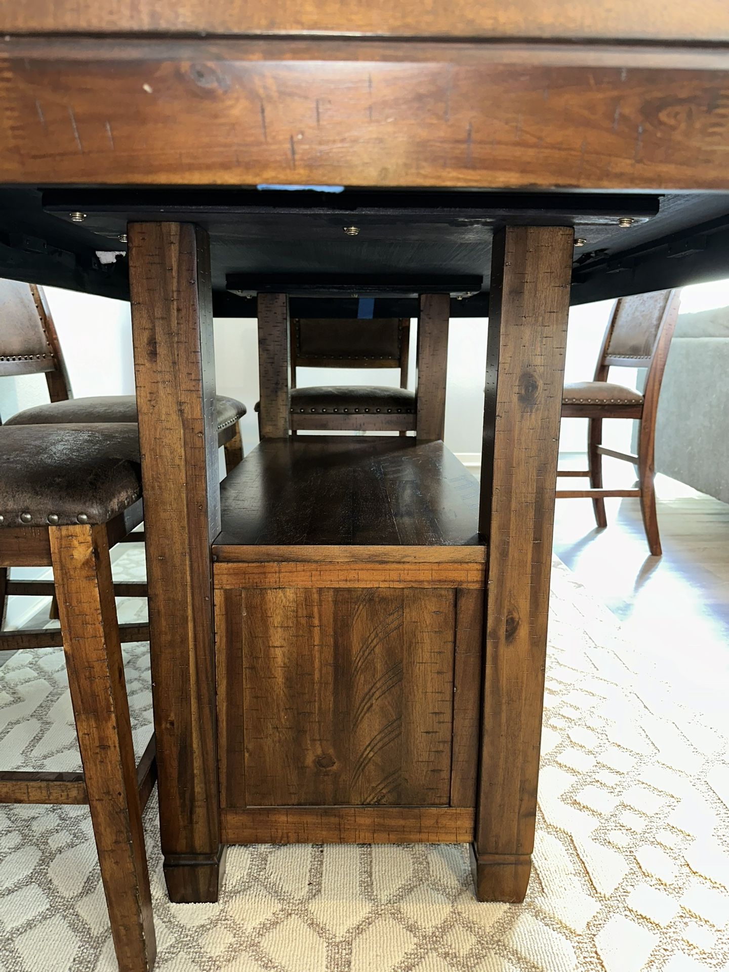Dining Room Table And Chairs