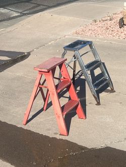 Plant stand step stool for garden decoration and light use