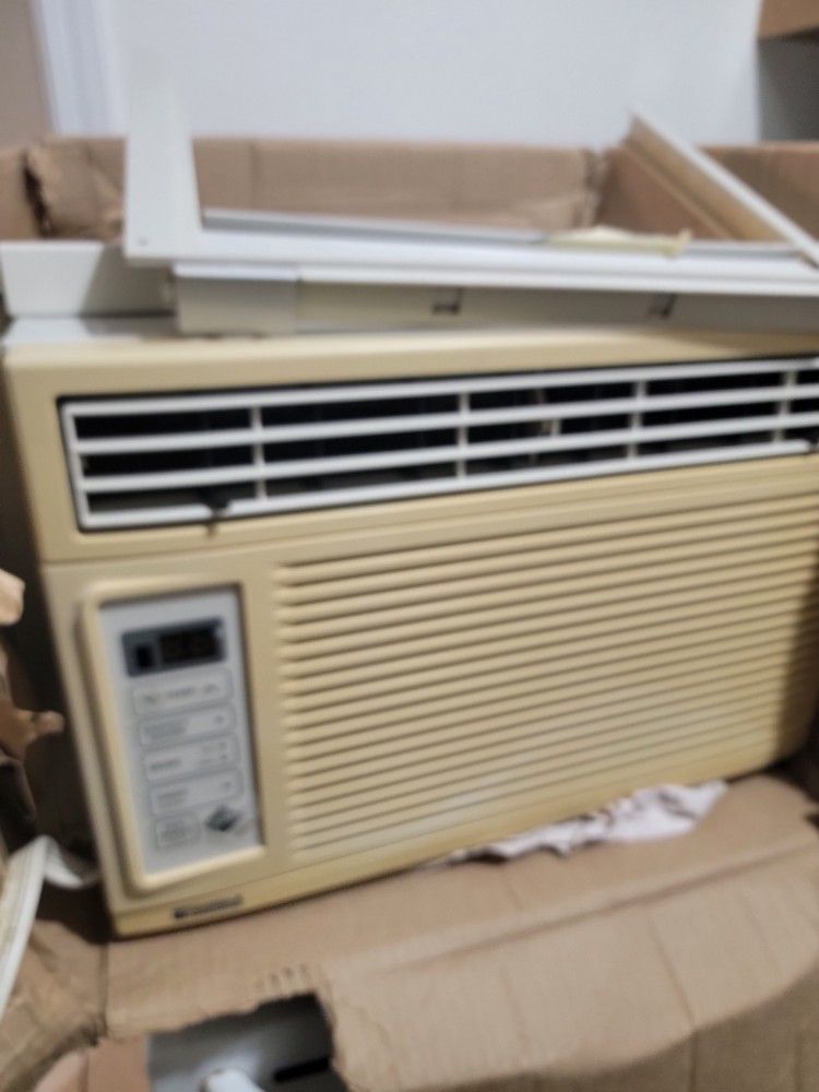 Window A/C Kenmore